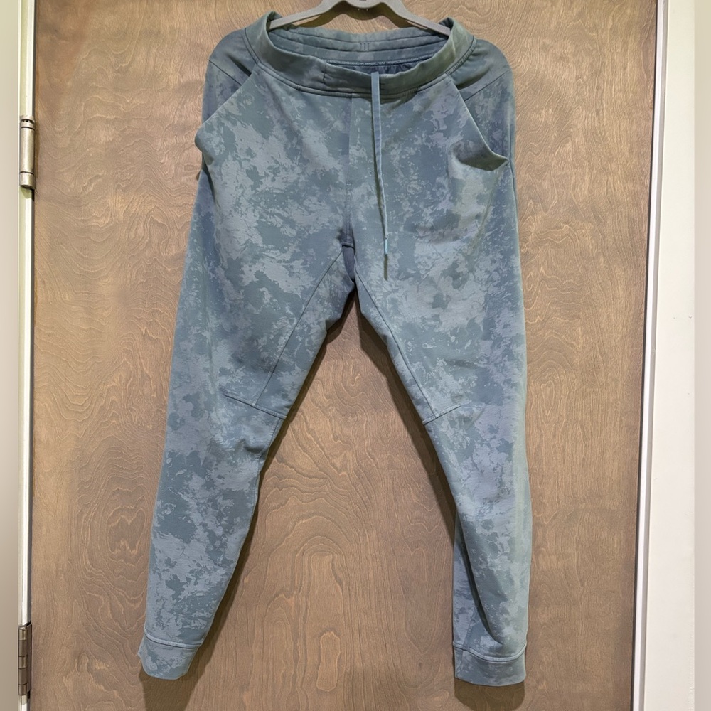 Lululemon Mens Sweats sweatpants small athleisure